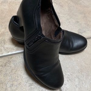 Natural Soul Black Booties Size 8